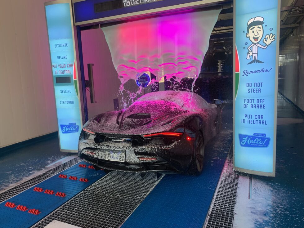 Garland Hello Deluxe Car Wash